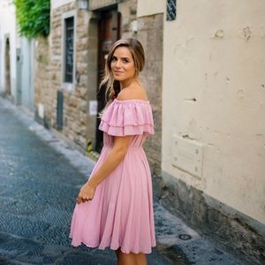 SZ M ChicWish - Off The Shoulder blush dress